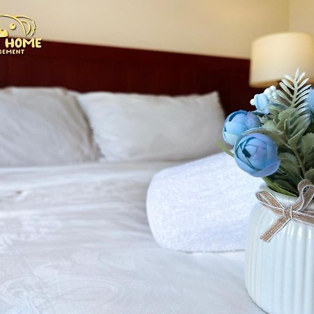 Riviera Hotel By Owner Malacca Extérieur photo