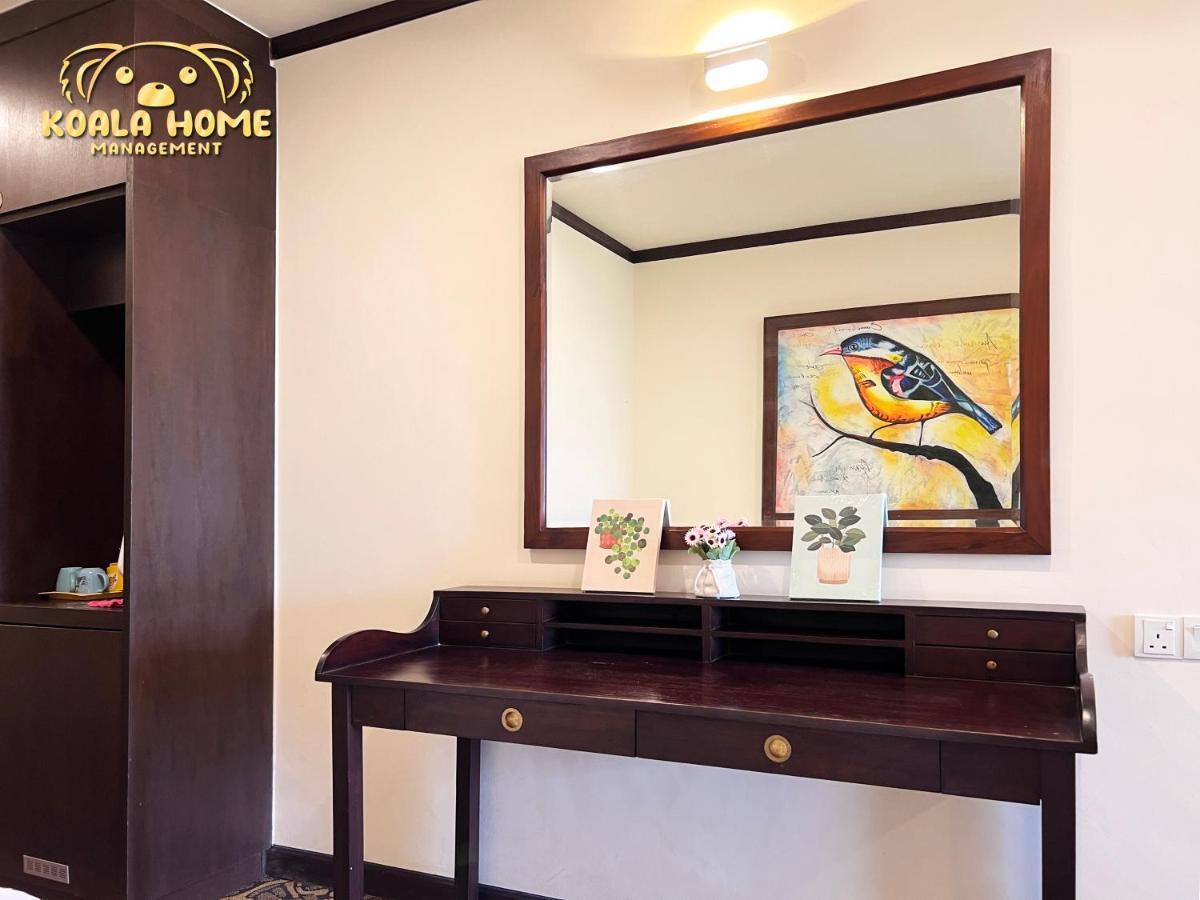 Riviera Hotel By Owner Malacca Extérieur photo
