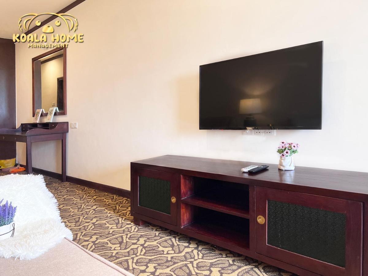 Riviera Hotel By Owner Malacca Extérieur photo